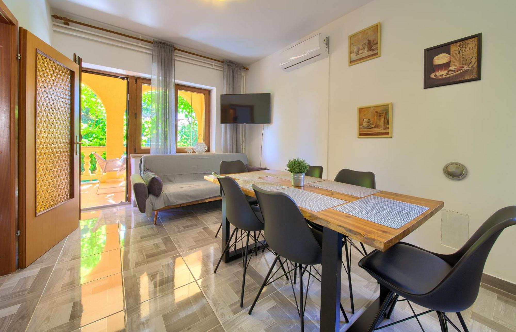 Apartment Bazina - Airconditioning, Parking, 500M From The Beach Đảo Krk Ngoại thất bức ảnh